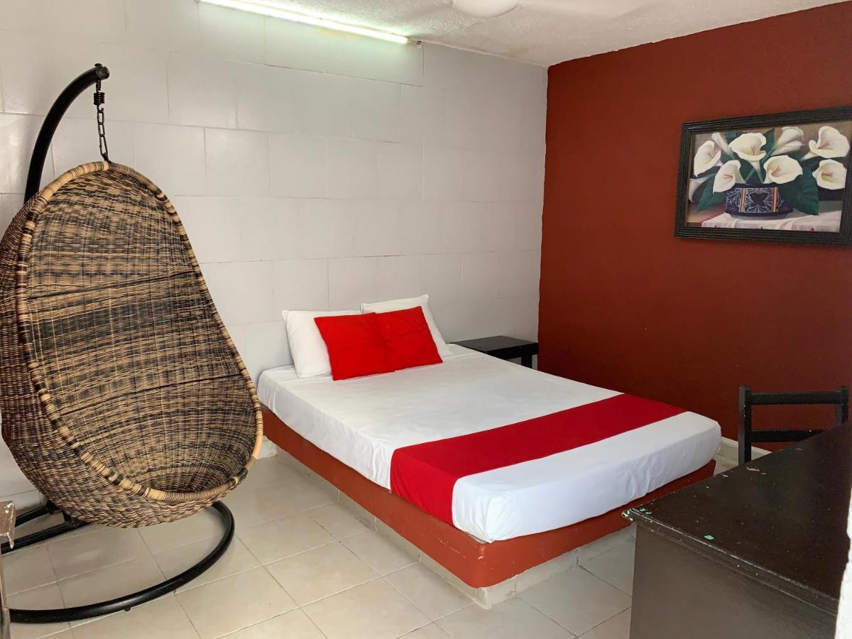 OYO Hotel Aventura Mérida Exterior foto
