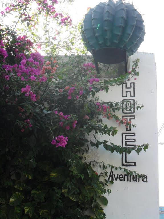 OYO Hotel Aventura Mérida Exterior foto